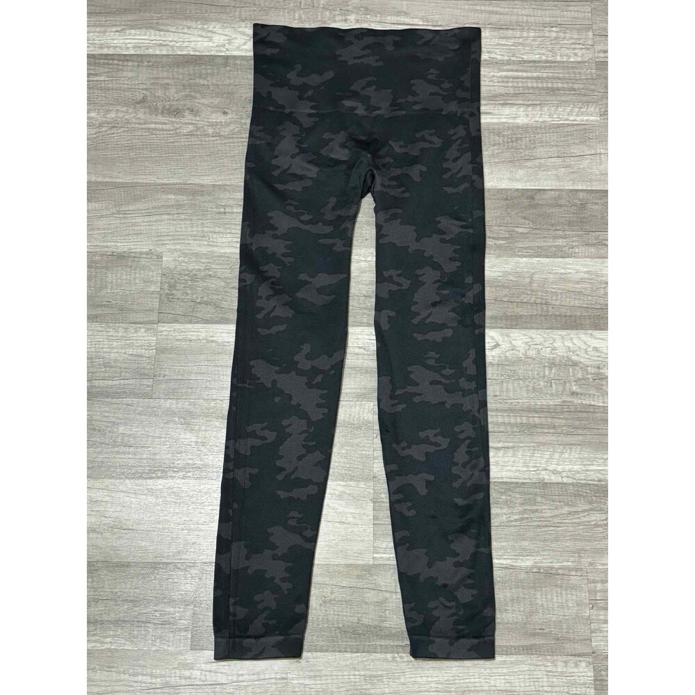 Spanx Women’s Camo Leggings Yoga Gym Athletic Women’s Size Large